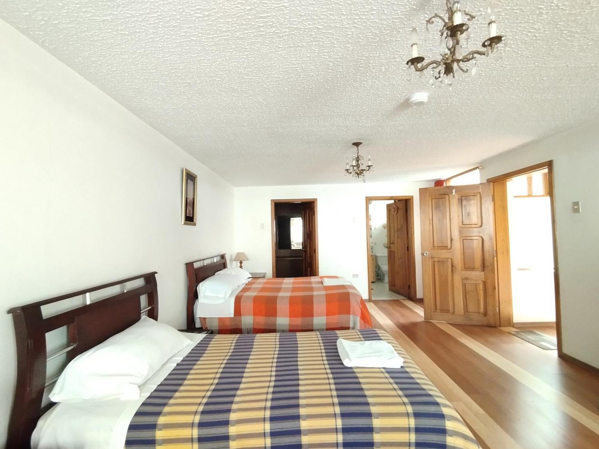 Great Location Bed And Breakfast Latacunga Exteriör bild